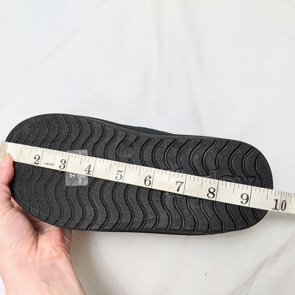 NWT Hurley Unisex Kids Charcoal Slip-On Slippers Size 2